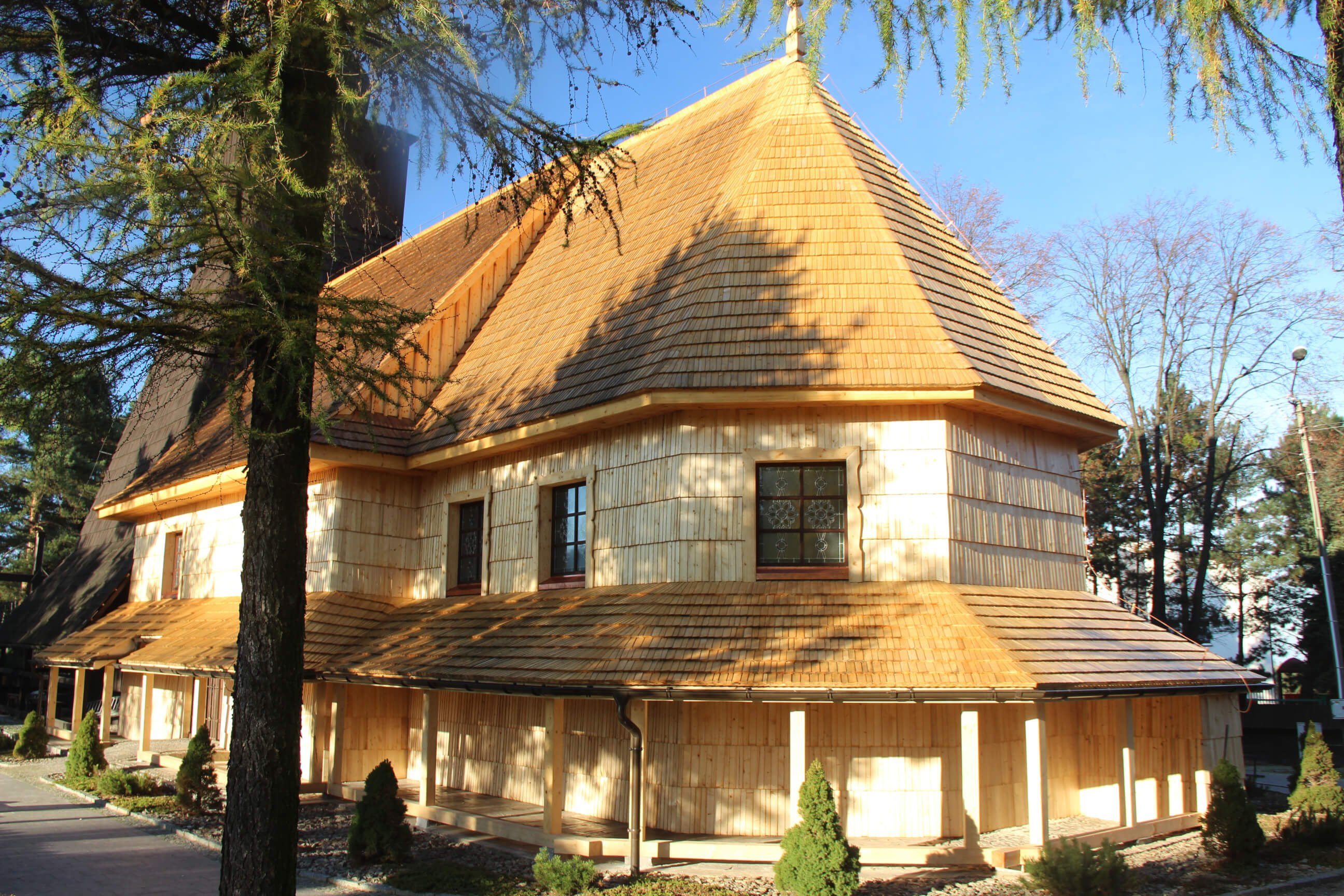 pokrycia gontem drewnianym